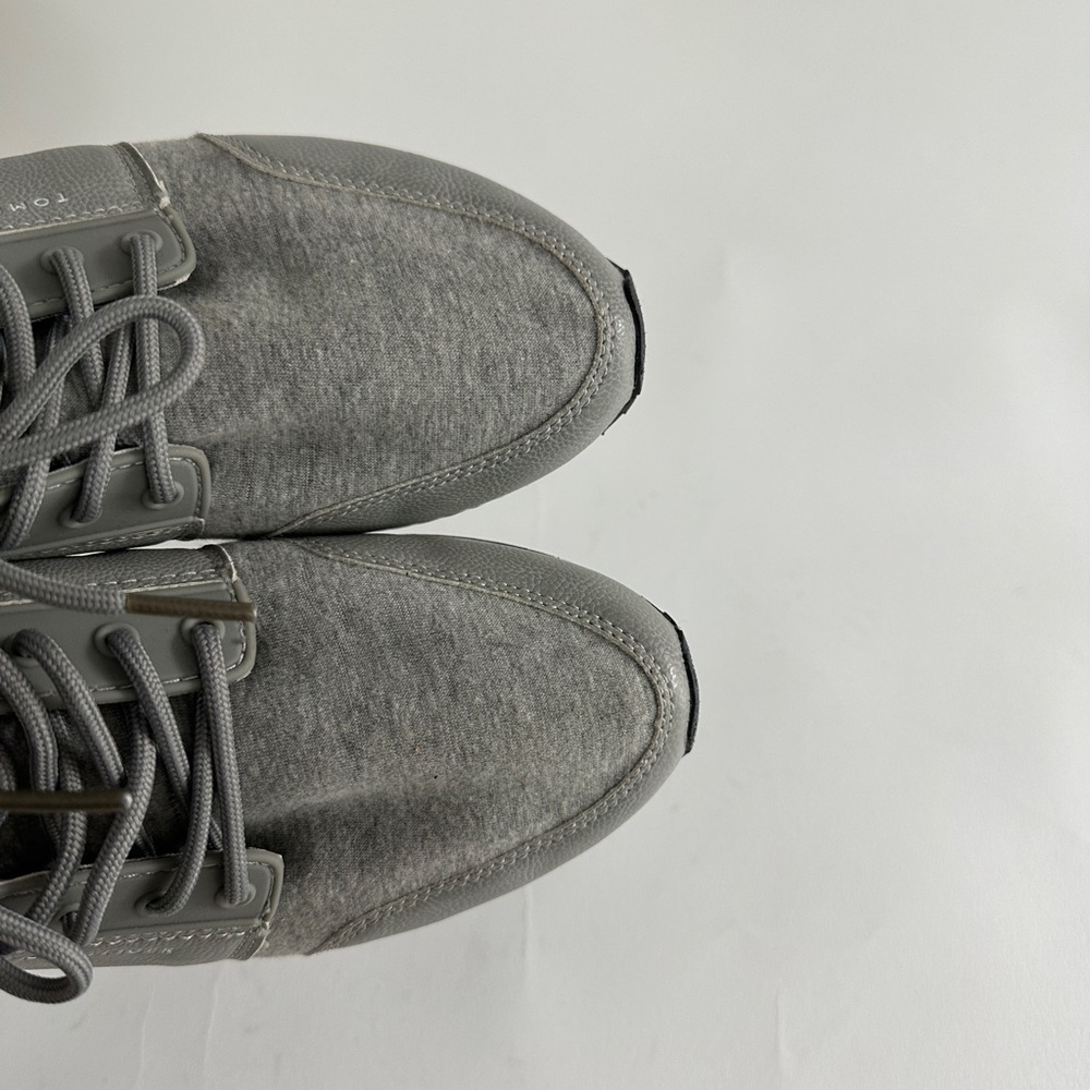 Tommy hilfigure grey woman’s size 9 sneakers - Picture 9 of 11